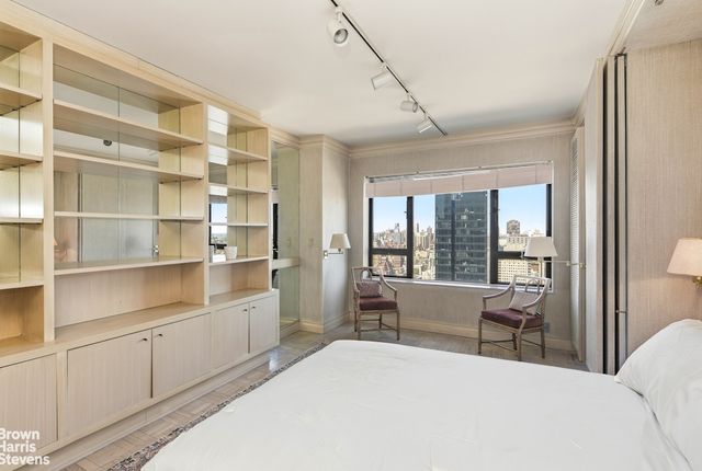 425 E 58th St Apt 35E, New York City, NY 10022