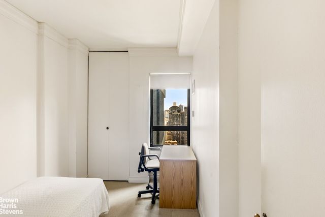 425 E 58th St Apt 35E, New York City, NY 10022