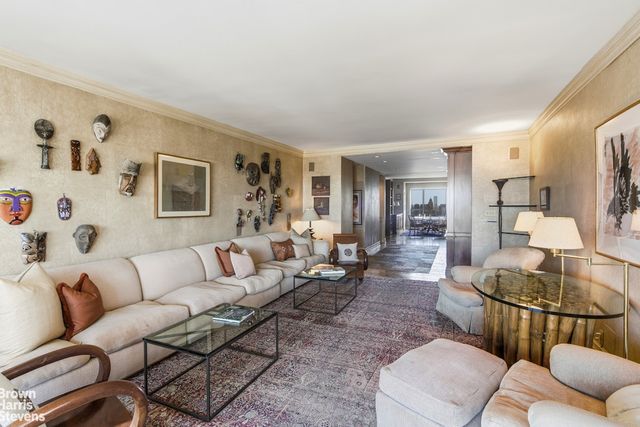 425 E 58th St Apt 35E, New York City, NY 10022