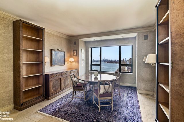 425 E 58th St Apt 35E, New York City, NY 10022