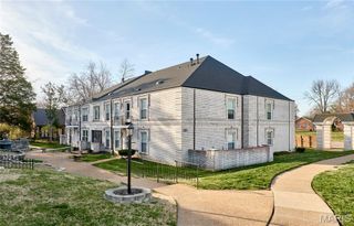 4392 Chateau De Ville Drive F, Unincorporated, MO 63129