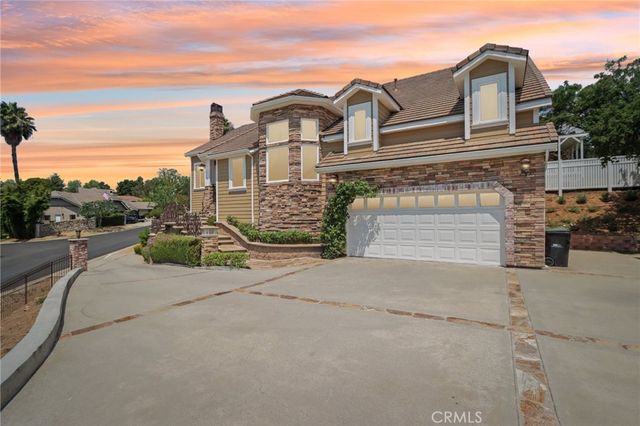 1951 Scarborough Lane, San Dimas, CA 91773