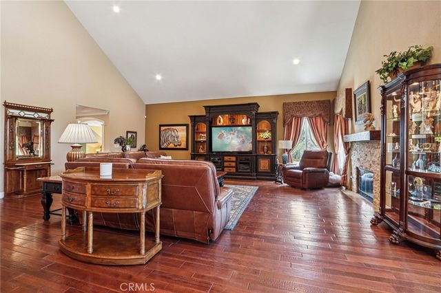 1951 Scarborough Lane, San Dimas, CA 91773