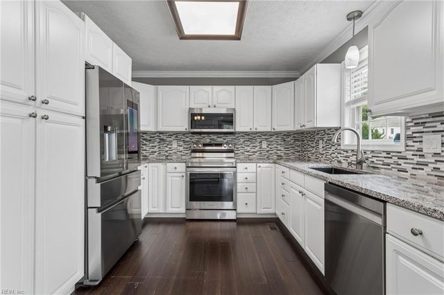 1118 Carys Chapel RD, Yorktown, VA 23693