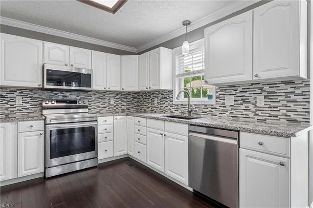 1118 Carys Chapel RD, Yorktown, VA 23693