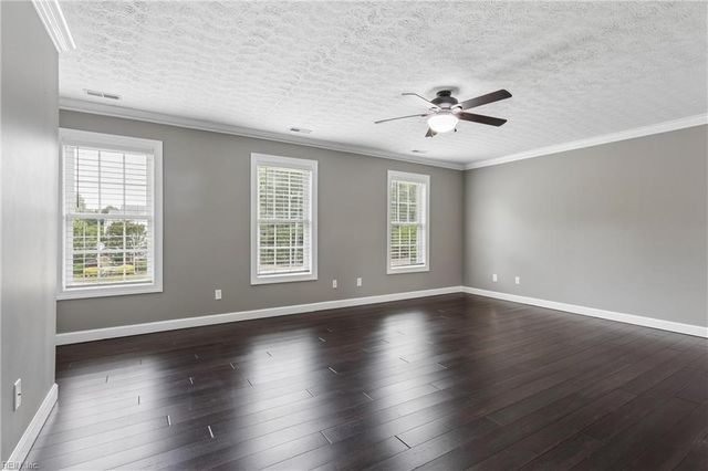 1118 Carys Chapel RD, Yorktown, VA 23693