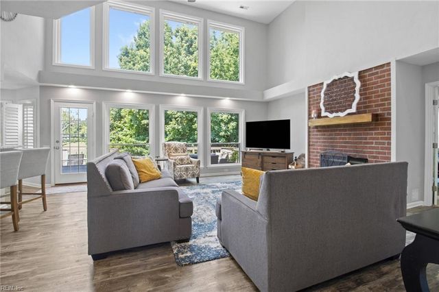 5207 Bartons Creek CT, Suffolk, VA 23435