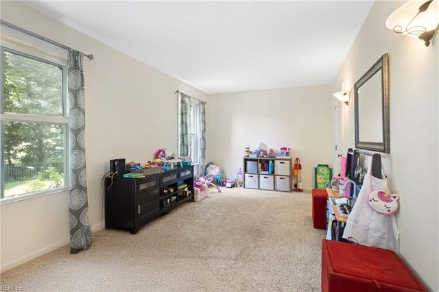 5207 Bartons Creek CT, Suffolk, VA 23435