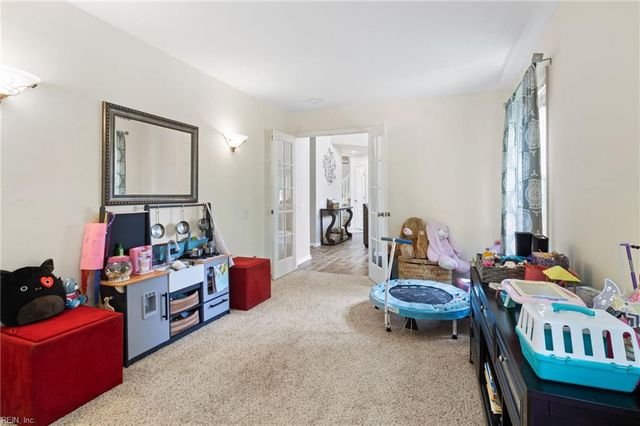 5207 Bartons Creek CT, Suffolk, VA 23435