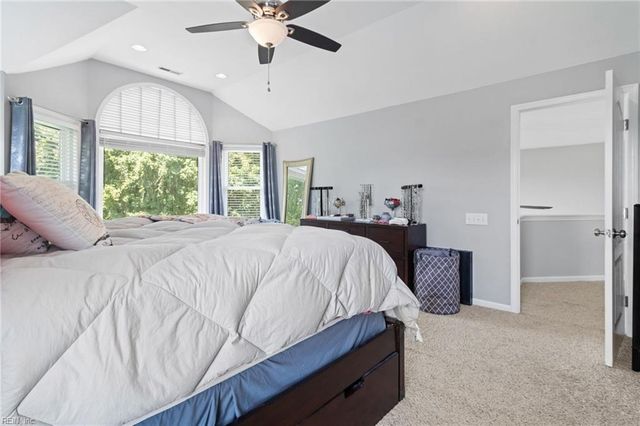 5207 Bartons Creek CT, Suffolk, VA 23435