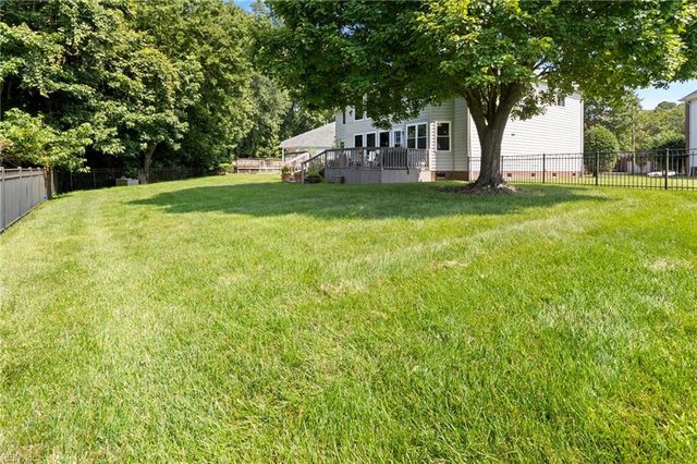 5207 Bartons Creek CT, Suffolk, VA 23435