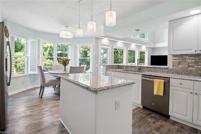 5207 Bartons Creek CT, Suffolk, VA 23435