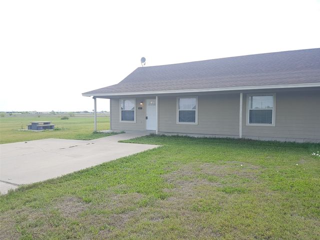 225 Blue Bell Court, Weatherford, TX 76088