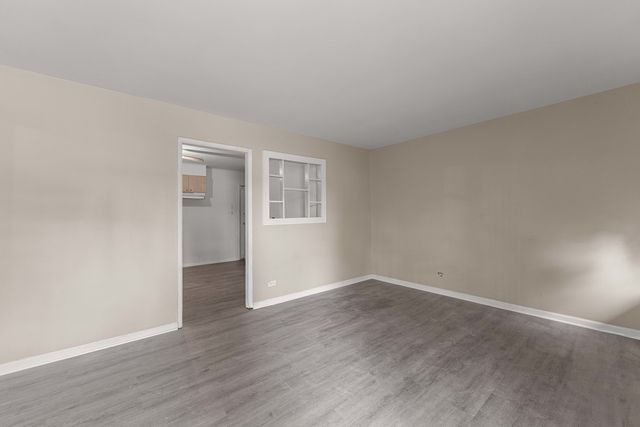 172 W 158th Street, Harvey, IL 60426