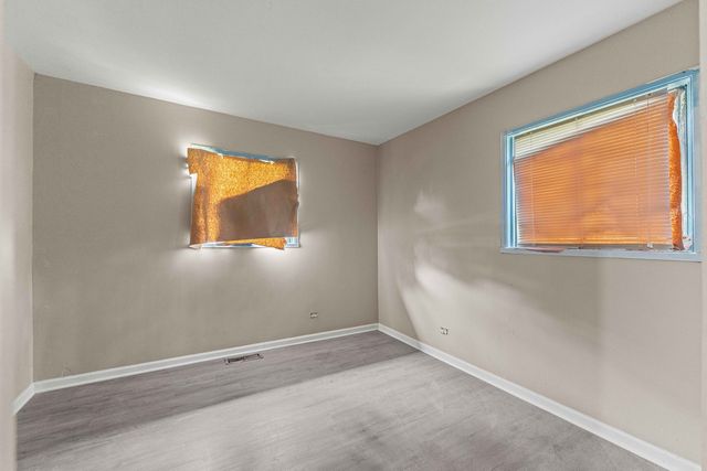 172 W 158th Street, Harvey, IL 60426