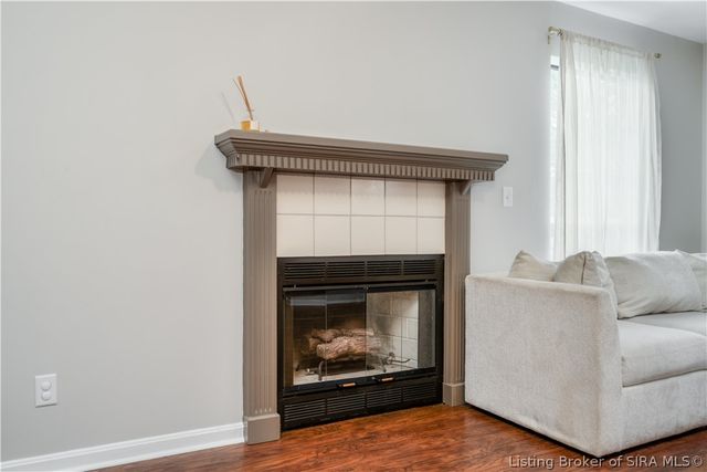 2591 Hickoryvale Drive, New Albany, IN 47150