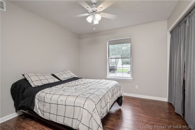 2591 Hickoryvale Drive, New Albany, IN 47150