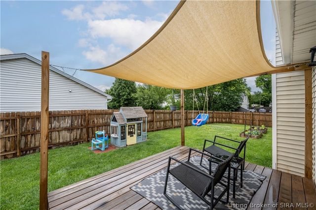 2591 Hickoryvale Drive, New Albany, IN 47150