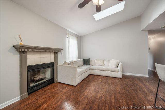 2591 Hickoryvale Drive, New Albany, IN 47150