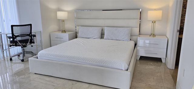 495 Brickell Ave 5310, Miami, FL 33131