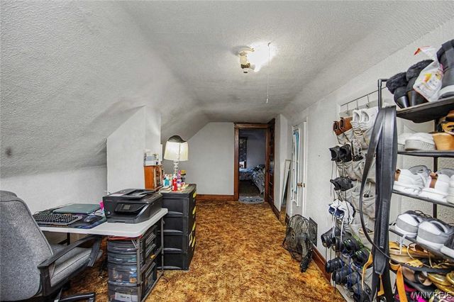 1702 Niagara Street, Niagara Falls, NY 14303