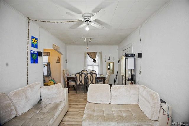 1702 Niagara Street, Niagara Falls, NY 14303