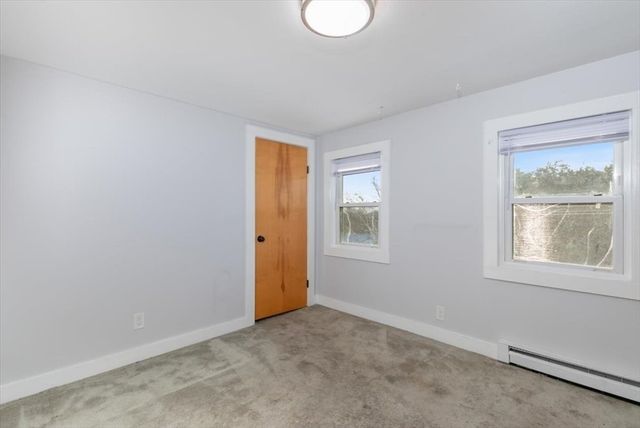 129 Friend St 3, Amesbury, MA 01913