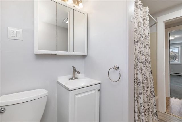 129 Friend St 3, Amesbury, MA 01913