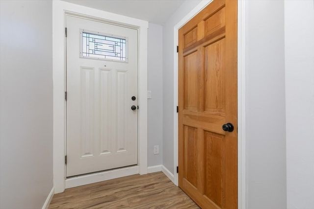 129 Friend St 3, Amesbury, MA 01913