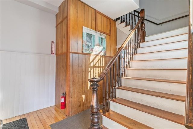 129 Friend St 3, Amesbury, MA 01913