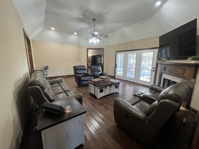 102 Haynes Rd, Portland, TN 37148