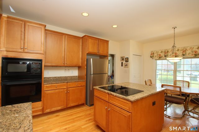 6 Carriage House Lane 6, Brookfield, CT 06804