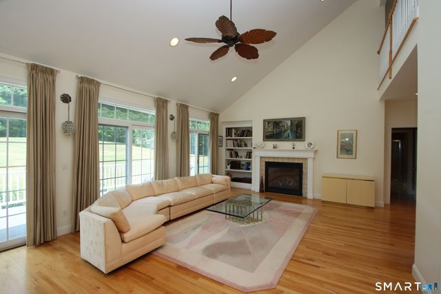 6 Carriage House Lane 6, Brookfield, CT 06804