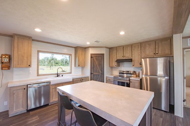 640 County Road 700, Kosse, TX 76653