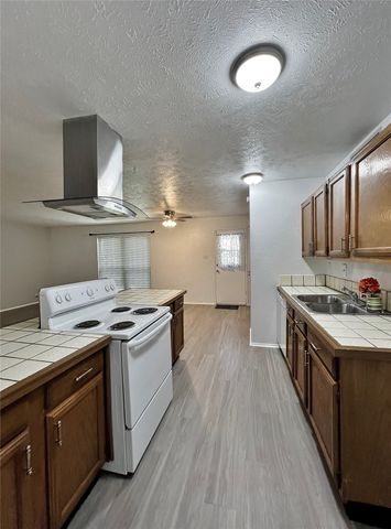 7127 Winterberry Drive, Dallas, TX 75249