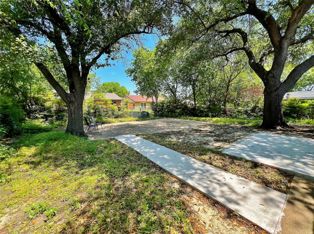 7127 Winterberry Drive, Dallas, TX 75249