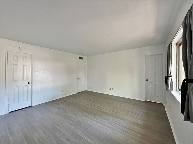 7127 Winterberry Drive, Dallas, TX 75249