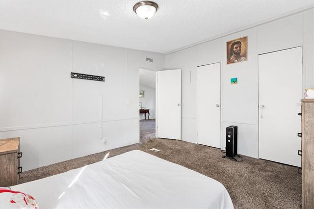 8185 COUNTY ROAD 109, Lady Lake, FL 32159