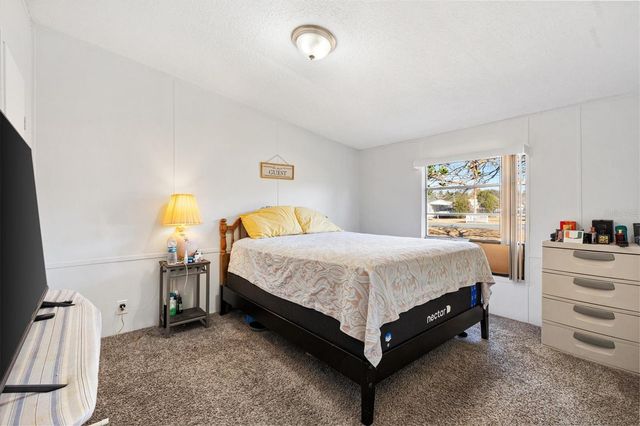 8185 COUNTY ROAD 109, Lady Lake, FL 32159