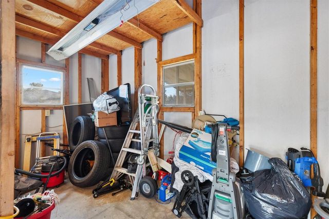 8185 COUNTY ROAD 109, Lady Lake, FL 32159