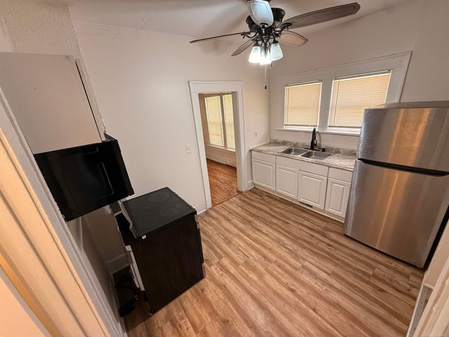 1311 E Nevada Street, Detroit, MI 48203