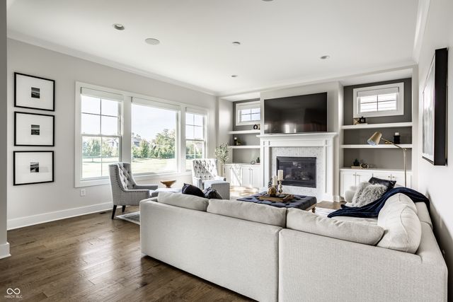 987 Oak Terrace Road, Westfield, IN 46074