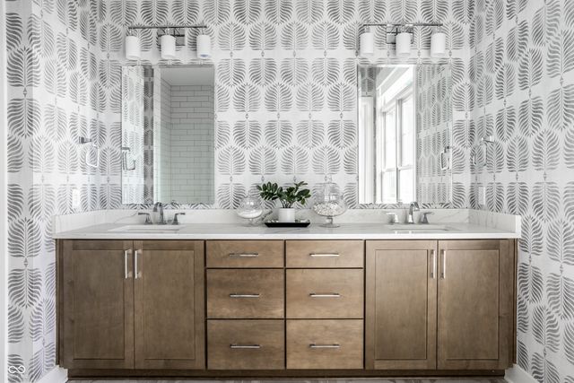 987 Oak Terrace Road, Westfield, IN 46074