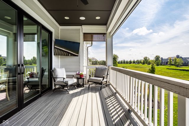 987 Oak Terrace Road, Westfield, IN 46074