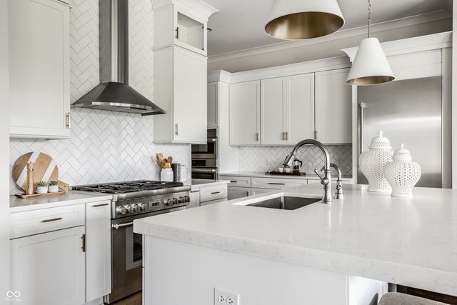 987 Oak Terrace Road, Westfield, IN 46074