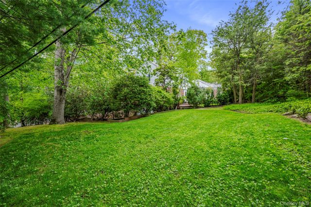 111 Clent Road, Great Neck, NY 11021