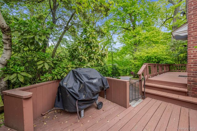 111 Clent Road, Great Neck, NY 11021