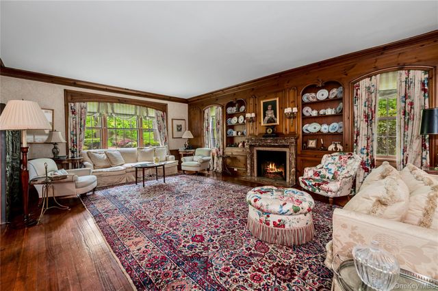 111 Clent Road, Great Neck, NY 11021