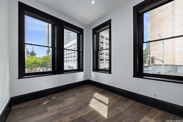202 Merchant Street, Honolulu, HI 96813