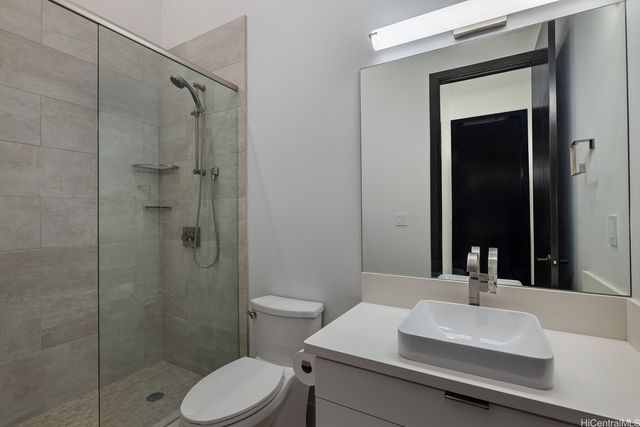 202 Merchant Street, Honolulu, HI 96813